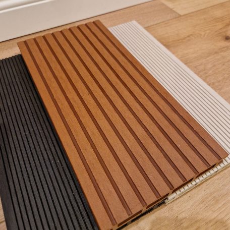 WPC teraszburkolat standard vörös fenyő műanyag klipszes rendszer